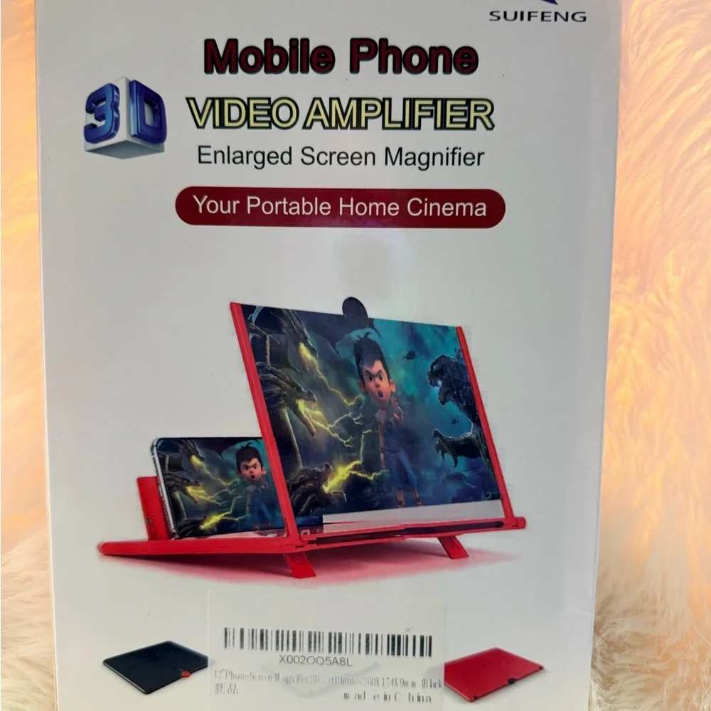 Red Mobile Phone 3D Video Amplifier - Enlarged Screen Magnifier